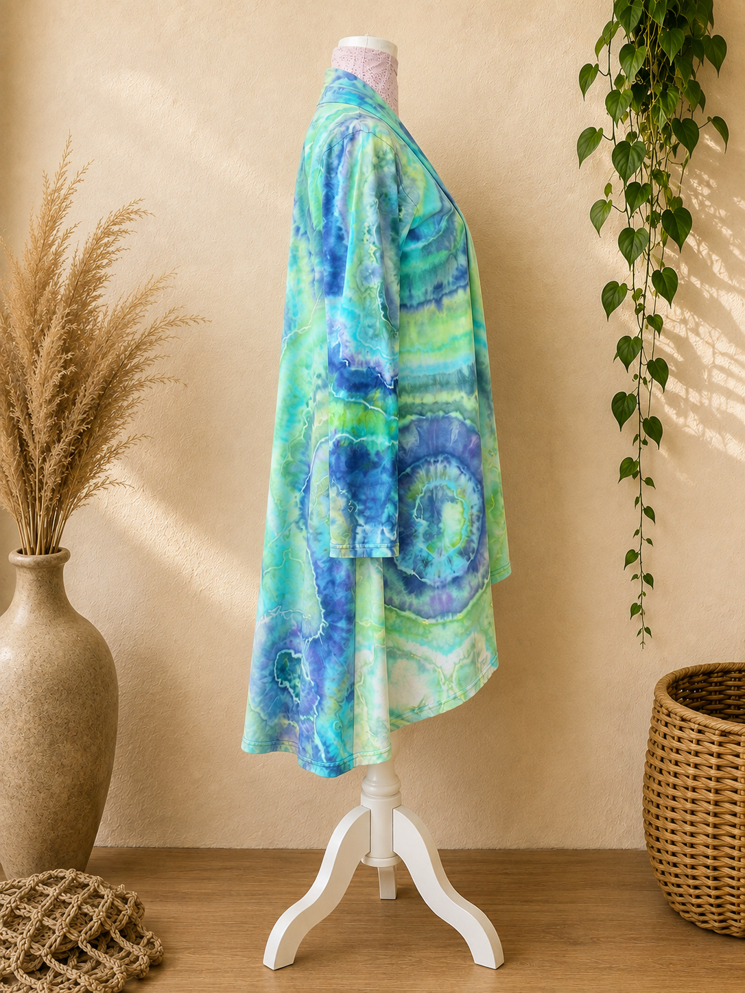 Elemental Flow Jacket – Aqua Aura (Small)
